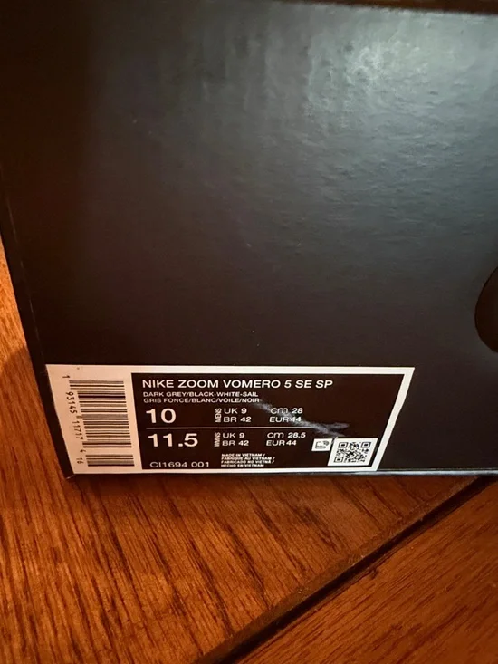 Nike Black, White & Gray Running Sneakers - Picture 2 of 3